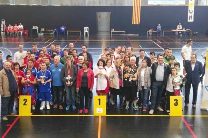 Un moment de l’entrega de trofeus del Ciutat de Lleida, que es va celebrar ahir al Juanjo Garra.