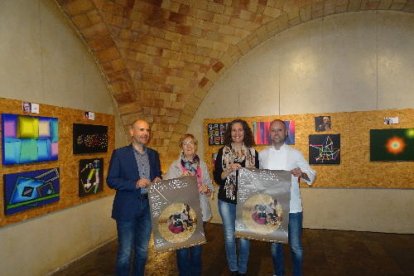 Exposició i presentació ahir de l’Interfado al Cafè del Teatre.