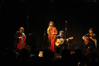 La formació germanoportuguesa Deutsche Fado Quartet, ahir a la nit al Cafè del Teatre de Lleida.