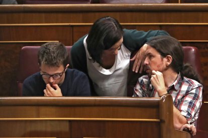 Íñigo Errejón, Carolina Bescansa i Pablo Iglesias al Congrés.