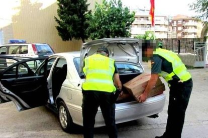 Imatge d’una actuació de la Guàrdia Civil contra el contraban el juliol passat a Peramola.