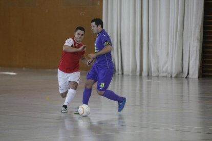 Lo Caragol s’endú el derbi amb el Linyola