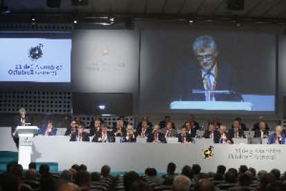 La FIFA sanciona la Federació Espanyola per fitxatges internacionals de menors