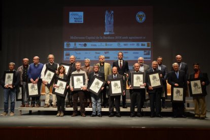 Un moment de la distinció dissabte als empresaris que han col·laborat com a mecenes del cicle Mollerussa, Capital de la Sardana 2016.