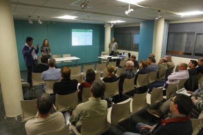 L’assemblea de ramaders celebrada ahir a la nit a Juneda.