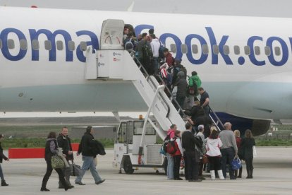 Imatge d’arxiu d’un dels vols d’hivern de Neilson a l’aeroport d’Alguaire.