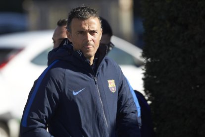 Luis Enrique, durante la sesión de recuperación que dirigió ayer a la plantilla azulgrana.