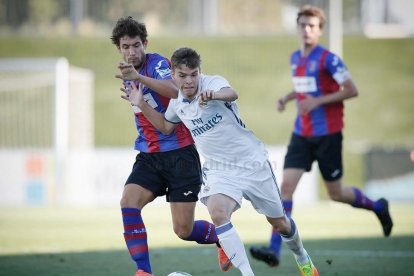 Aleix Febas, el pasado viernes frente a la entrada de las instalaciones del EFAC Almacelles.