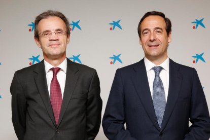 El president, Jordi Gual, i el conseller delegat, Gonzalo Gortázar.