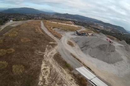 La planta de Ponts que tracta els residus de la construcció que arriben d’Andorra.