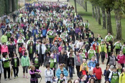 Una caminata contra el cáncer de mama en Lérida.