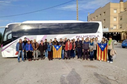 Manifestants del Jussà i el Sobirà abans de sortir.