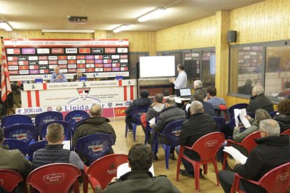 La asamblea de socios del Atlètic Segre de ayer.