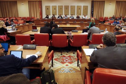 Un moment de la reunió sobre el Pacte de Toledo feta ahir al Congrés.