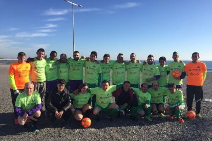 Jugadors de l’equip inclusiu del Balàfia, que va participar en el torneig amb dos formacions.