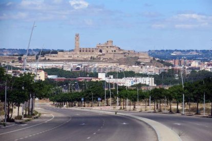 El vial Víctor Torres.