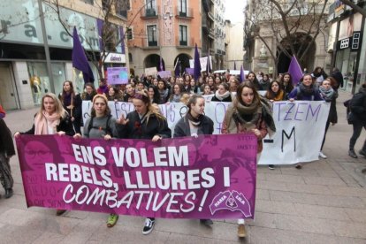 Protestes en el marc d'una vaga feminista pionera.