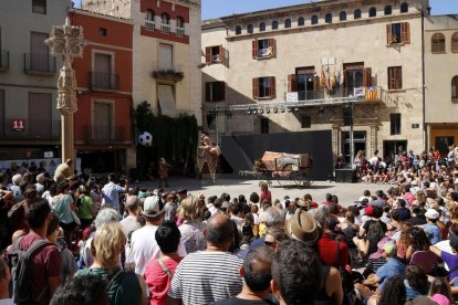 El certamen de teatre al carrer celebra la 39a edició.