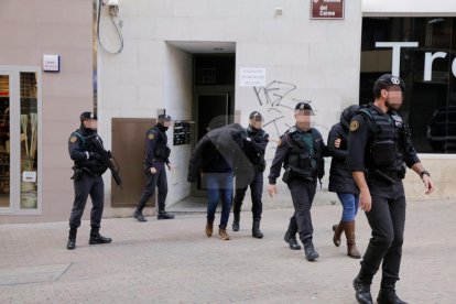 Registros de la Guardia Civil en la capital del Segrià, Almacelles, Castellnou de Seana y Bellpuig.
EN ACTUALIZACIÓN