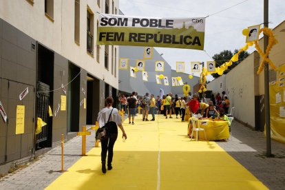 Imatges de la inauguració de la plaça 1 d'Octubre a les Borges Blanques