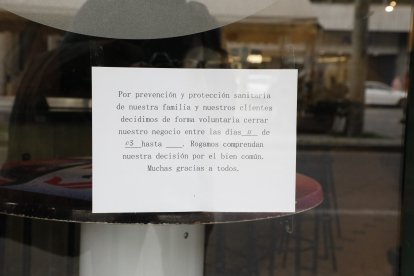 Restaurants, bars i basars xinesos abaixen la persiana a Lleida