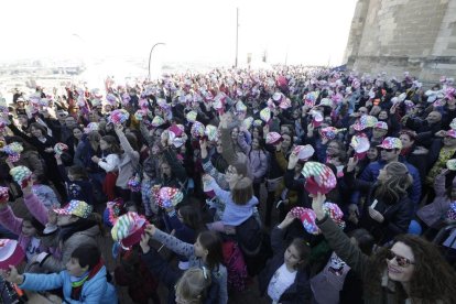 Sis mil persones van assistir a la festa a la Seu Vella de Lleida per recaptar fons contra el càncer infantil