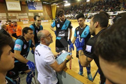 Imatges de la final de la Copa CERS i de la celebració dels campions