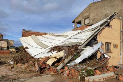 Una casa derrumbada en l'Albi a causa de las fuertes lluvias de este martes