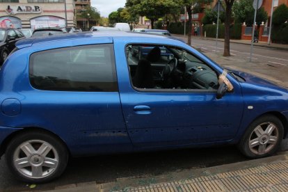 Uno de los coches afectados.