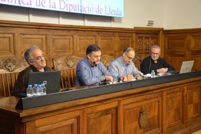 Un moment de la conferència organitzada per Mensa ahir a la tarda a l’Institut d’Estudis Ilerdencs.