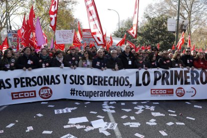 Imatge de la capçalera de la manifestació ahir a Madrid.