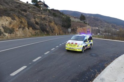 Prototipo de furgón policial de los Mossos para ganar visibilidad. 