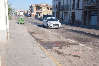 El lugar en el cual una furgoneta chocó contra una pared en la Fuliola.