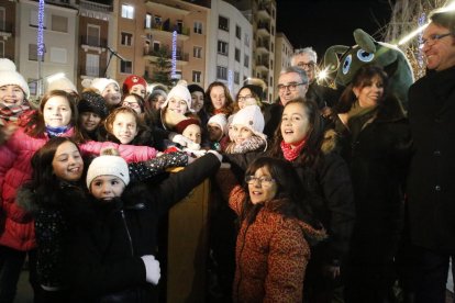 La Zona Alta enciende su alumbrado navideño 