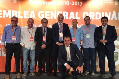 Asambleístas leridanos de la Federación Catalana con el presidente Subies y el vicepresidente Terés.