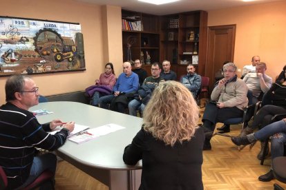 L'assemblea informativa d'UGT amb els delegats del sector carni de la demarcació