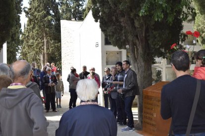 Les Borges honra els morts de la Guerra Civil a la fossa comuna