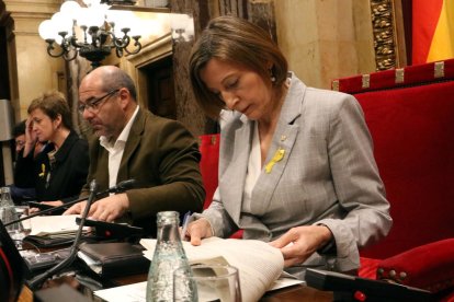 Imatge de Forcadell, Guinó i Simó a la Mesa del Parlament.