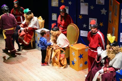 Alcarràs entrega las cartas de los Reyes