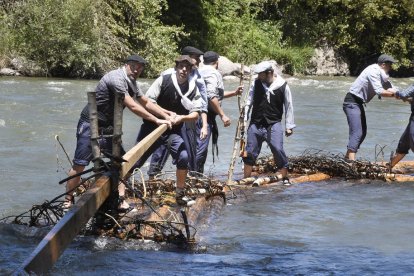 Quatre rais tornen a solcar la Noguera Pallaresa