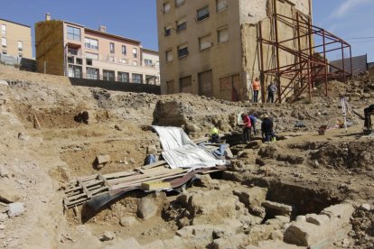 Imagen del estado de la zona ayer, con las excavaciones arqueológicas aún en marcha.