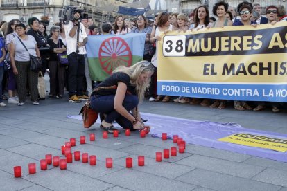 Imatge d’una protesta contra la violència masclista, en la qual s’exigeixen mesures contundents per frenar aquest drama.