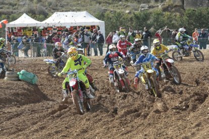 Almenar acoge una de las citas puntuables para el Estatal de motocross