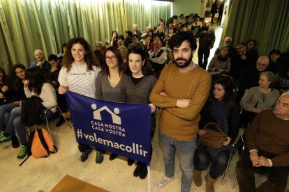 Masip, Carme Oliva (plataforma No en el nostre nom), Costrafreda y Ruben Wagensberg, en el Ateneu. 