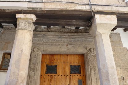 Inscripció llatina en una casa d'Arbeca, a les Garrigues