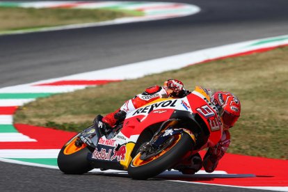 Marc Màrquez ayer durante la segunda jornada de entrenamientos en Mugello.