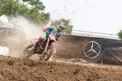 José Butrón ayer durante los entrenamientos en los que dominó la categoría Élite MX1.