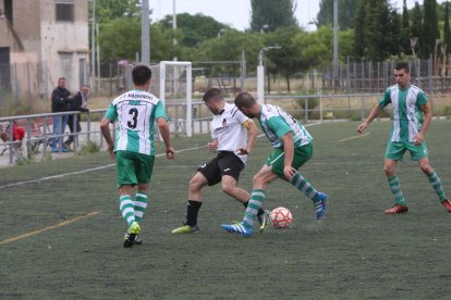 El Magraners va intentar remuntar el partit però el Tremp va saber mantenir la seua renda.