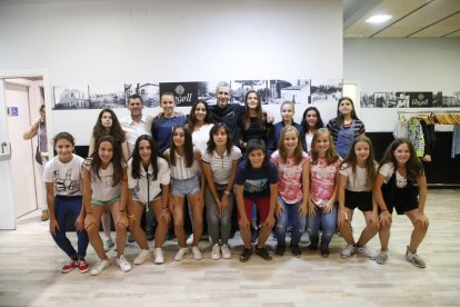 Dos equipos femeninos del AEM compiten en la Donosti Cup