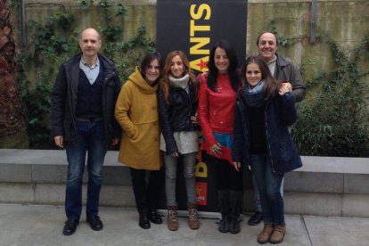 El responsable de l’Orfeó, el director del Barnasants i les cantants.